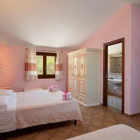 Affittacamere S'Alzola * Porto Rotondo