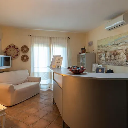 S'alzola Pensionat Porto Rotondo