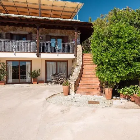 Affittacamere S'Alzola Guest house *
